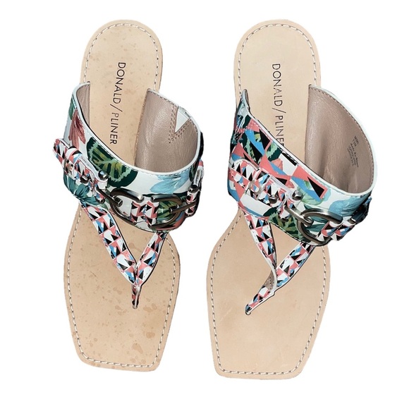 DONALD J PLINER Mimi Jungle Thong Sandal Size 7.5 - Picture 1 of 8